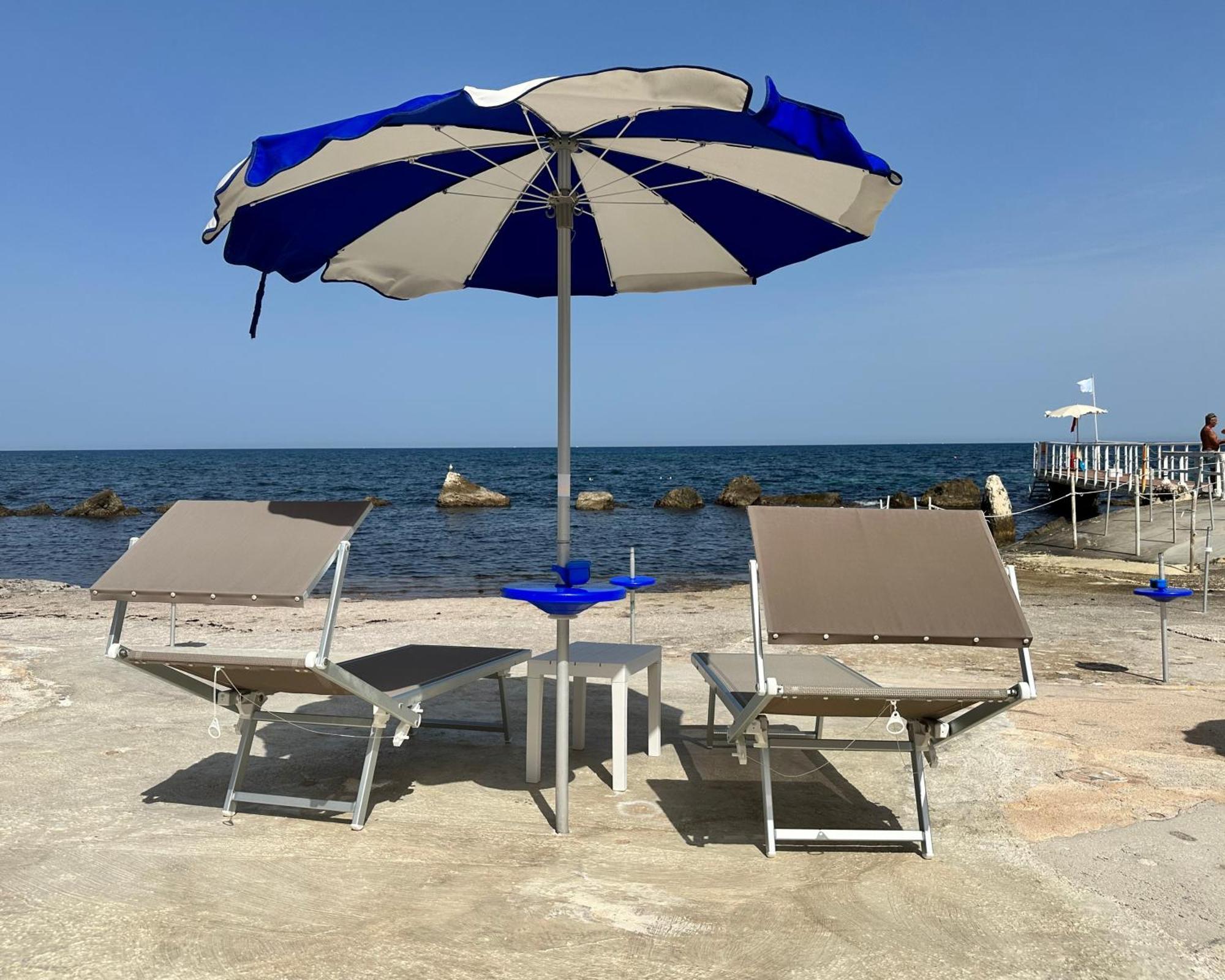 Hotel Riva Del Sole جيوفيناتسو المظهر الخارجي الصورة